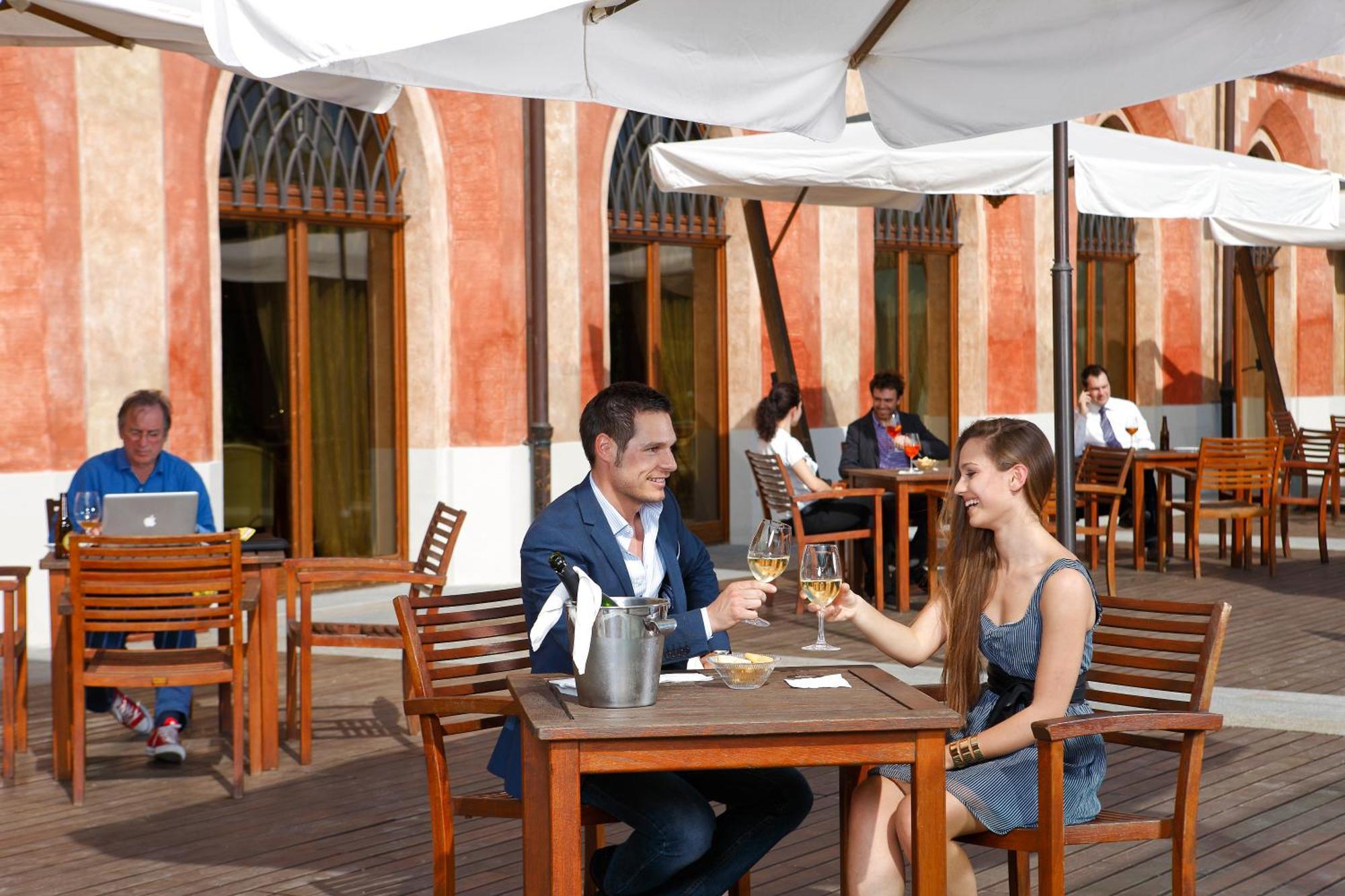 Albergo Dell'Agenzia Μπρα Εξωτερικό φωτογραφία
