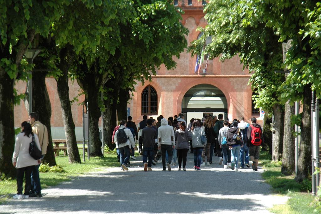 Albergo Dell'Agenzia Μπρα Εξωτερικό φωτογραφία