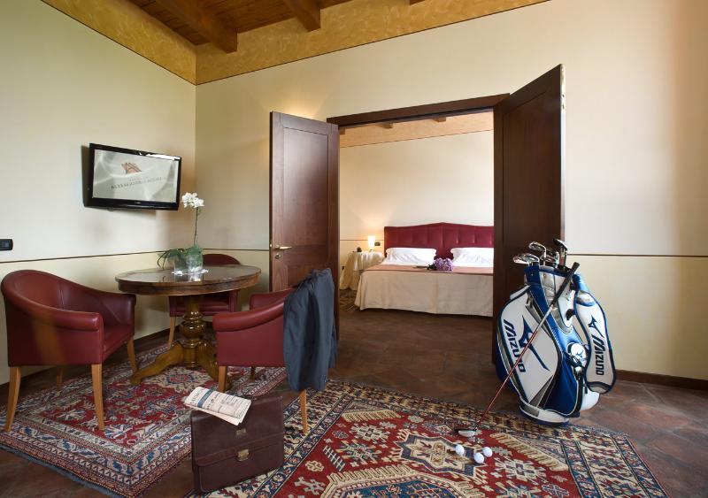 Albergo Dell'Agenzia Μπρα Εξωτερικό φωτογραφία